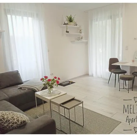Melissa Apartman * 巴拉顿菲赖德